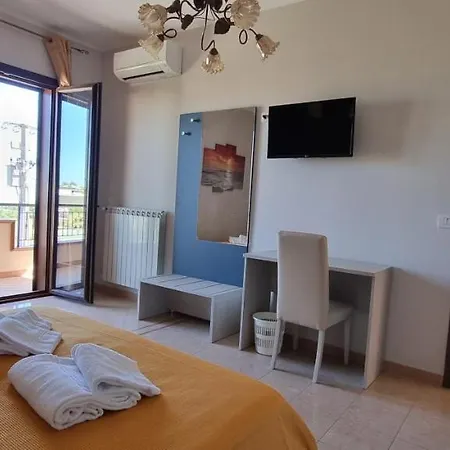 Eleonora Tropea Bed and Breakfast Le Pioppe