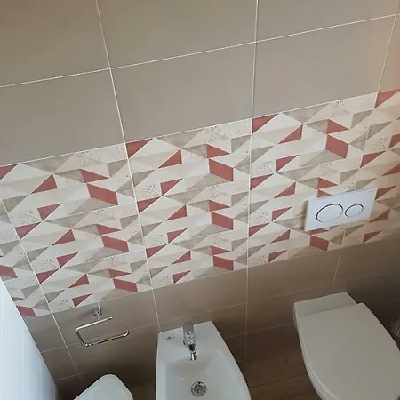 Eleonora Tropea Frühstückspension Le Pioppe